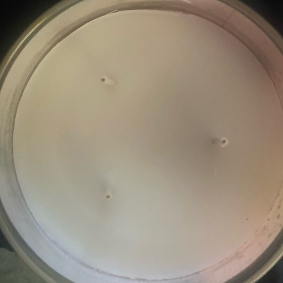 Cranberry Pear Bellini 14.5 oz candle - Picture 2 of 3